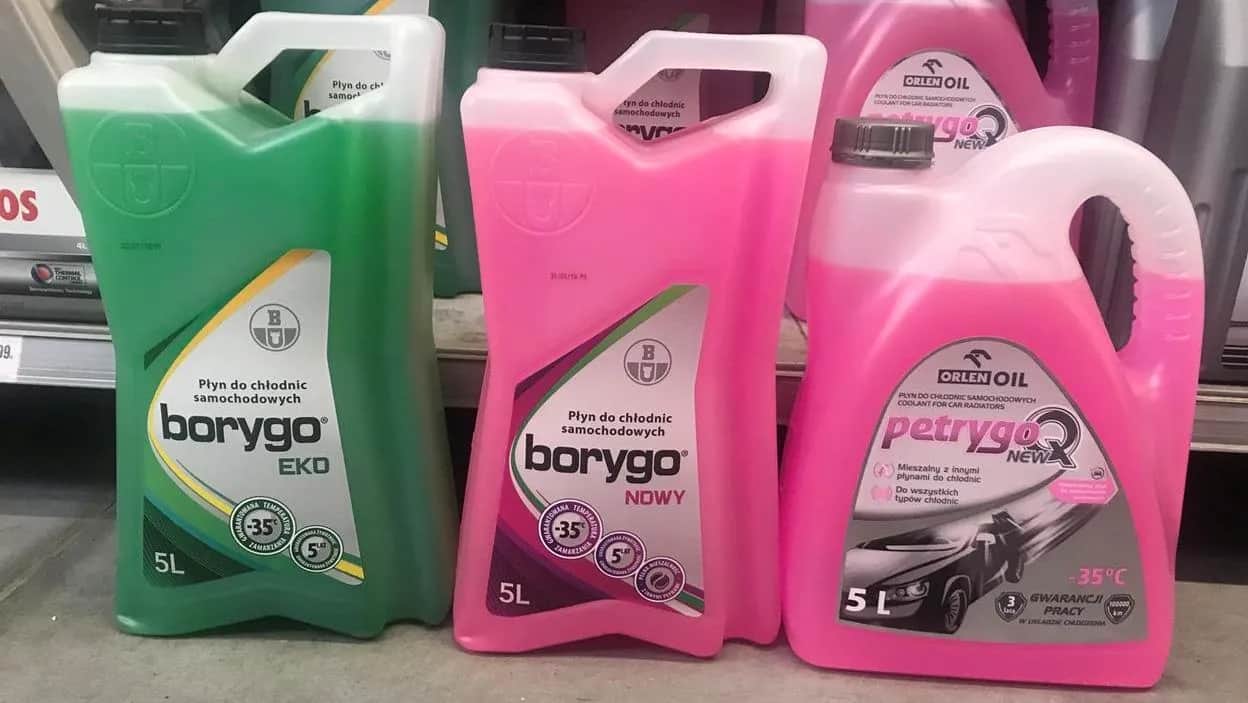 Płyn do chłodnicy różowy czy niebieski - co wybrać, aby uniknąć problemów?