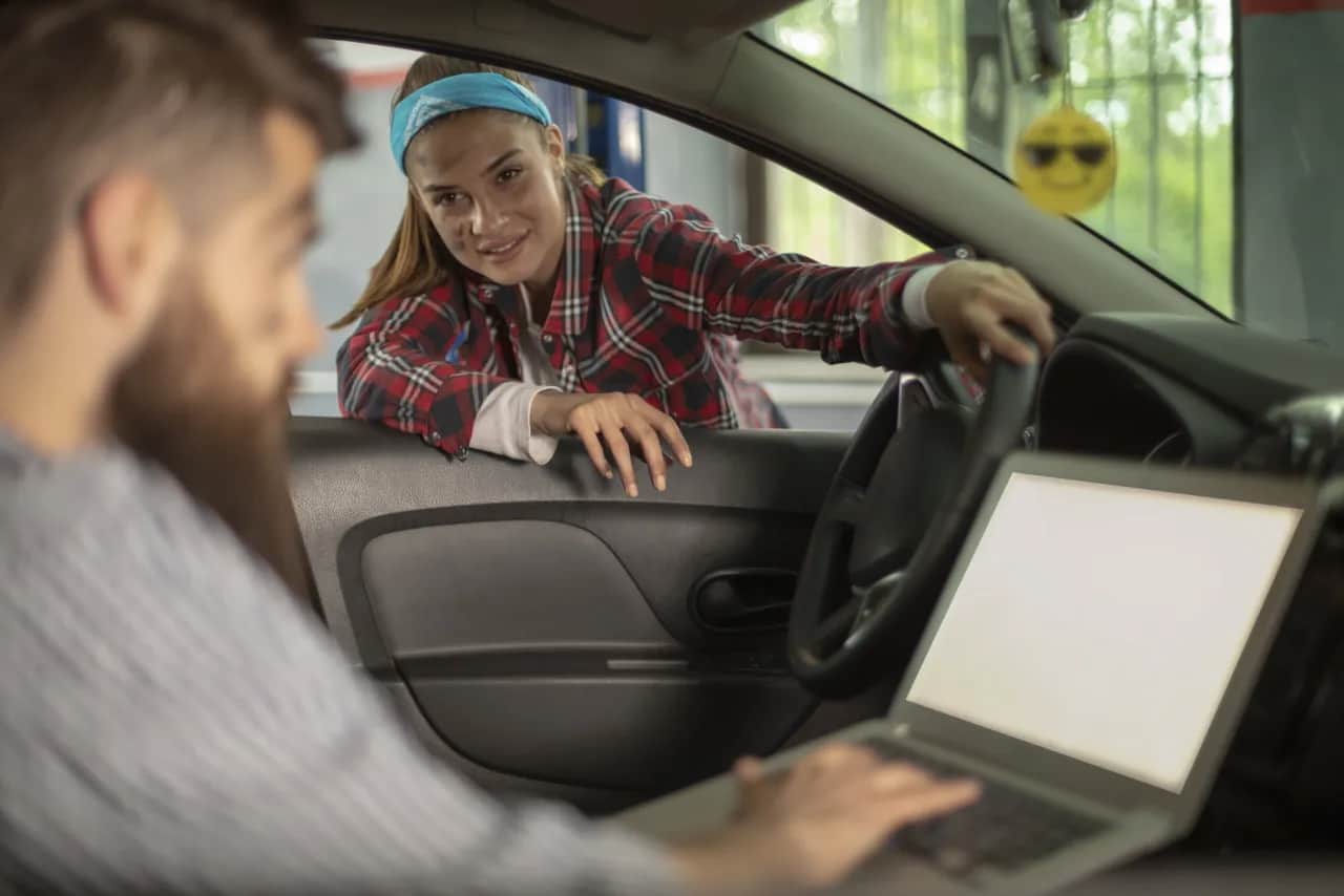 Czy chip tuning naprawdę się opłaca? Zobacz zalety i ryzyka