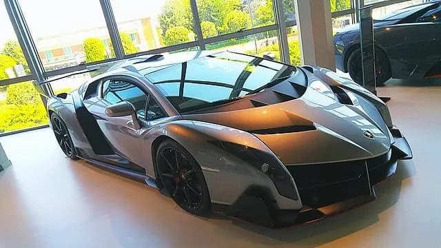 Ile lamborghini kosztuje? Sprawdź ceny nowych i używanych modeli
