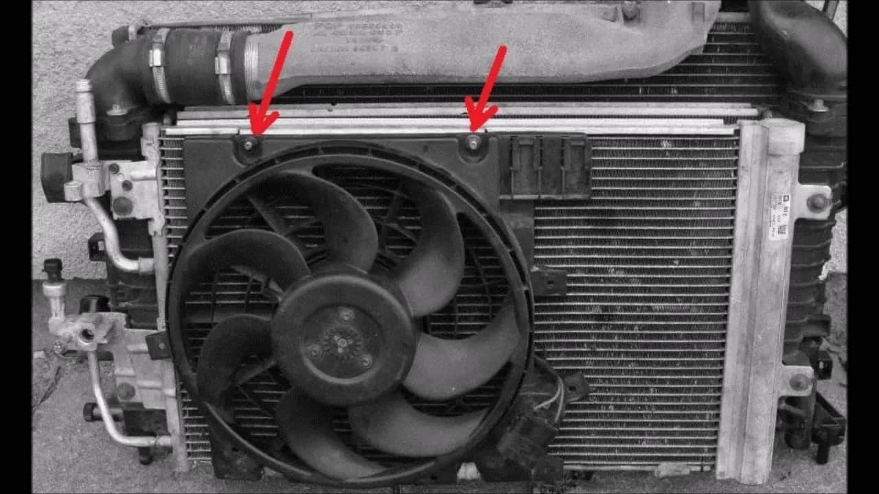 Jak wymienić chłodnicę klimatyzacji Astra H - uniknij kosztownych błędów